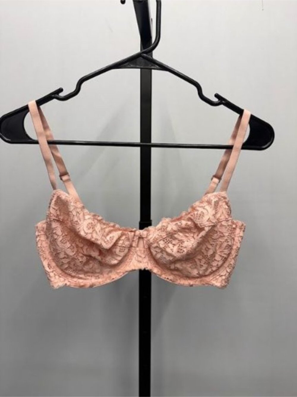 Victoria's Secret Body by Victoria Blush Unlined Demi Lace Bra